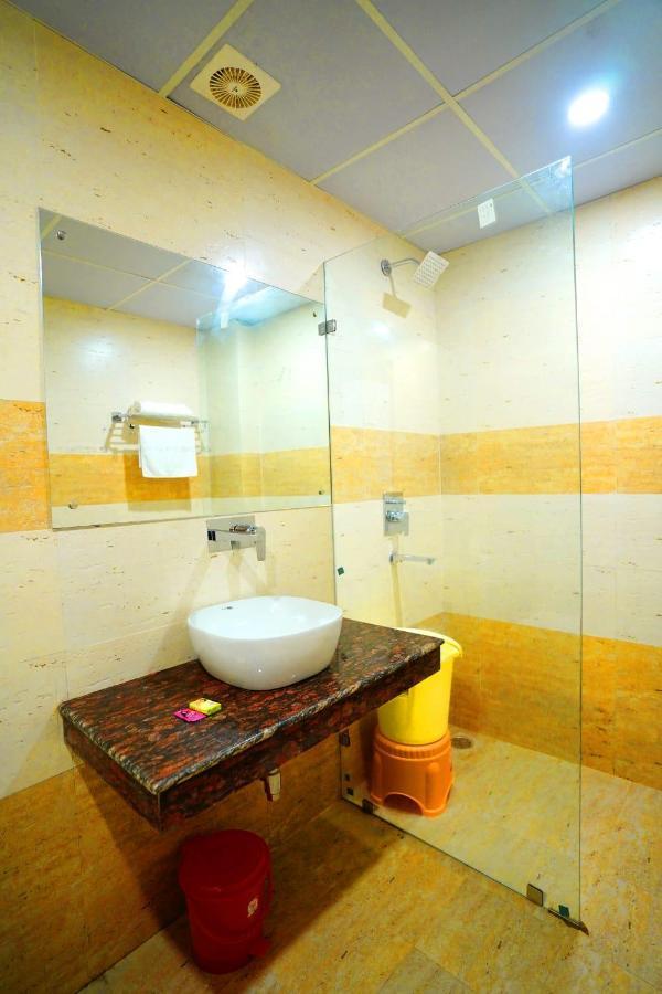 Hotel Amansara Lucknow Chambre photo